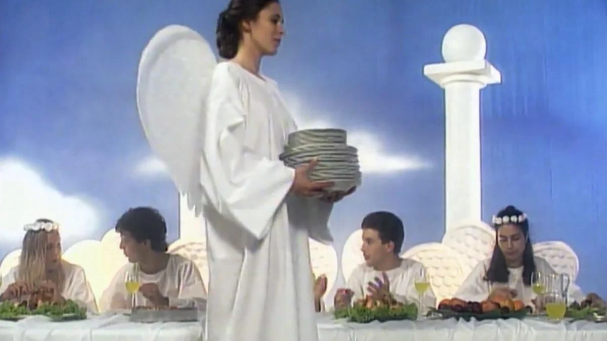 Radu Jude no 77º Festival de Locarno – Eight Postcards From Utopia e Sleep #2 